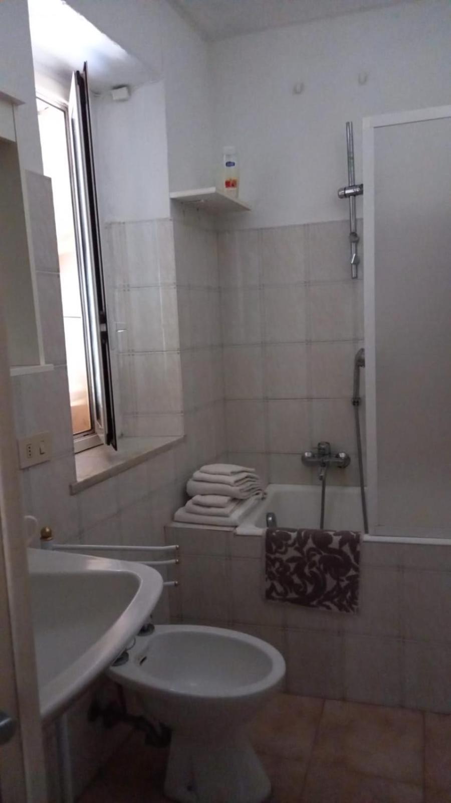Casa Aromi Ed Arte Pension Asti Buitenkant foto