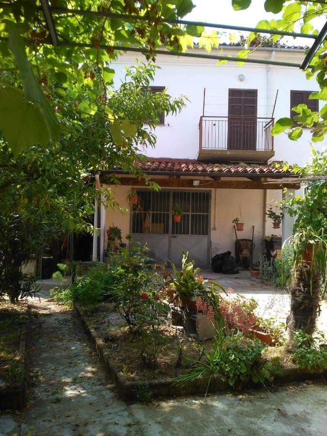 Casa Aromi Ed Arte Pension Asti Buitenkant foto