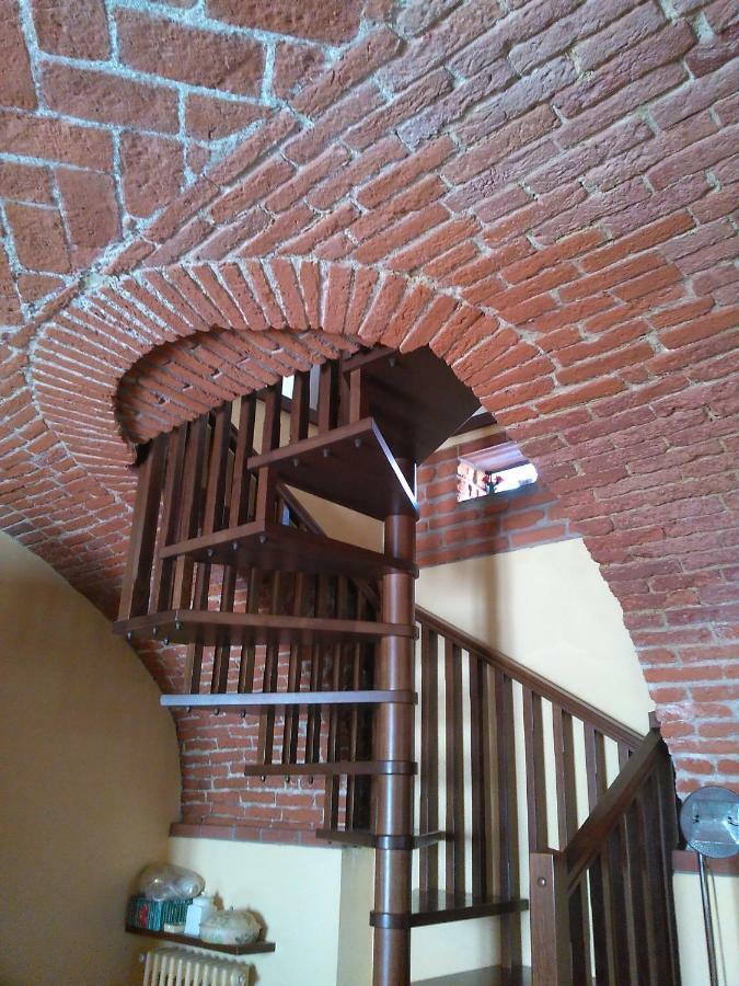 Casa Aromi Ed Arte Pension Asti Buitenkant foto