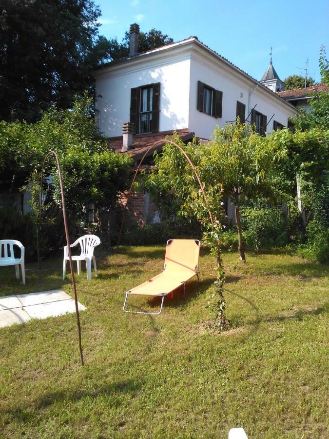 Casa Aromi Ed Arte Pension Asti Buitenkant foto