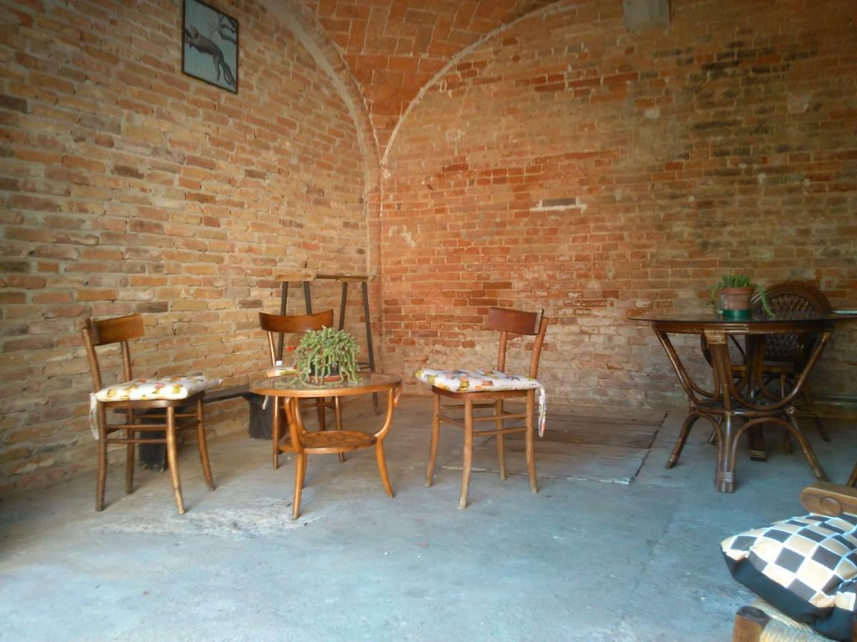 Casa Aromi Ed Arte Pension Asti Buitenkant foto